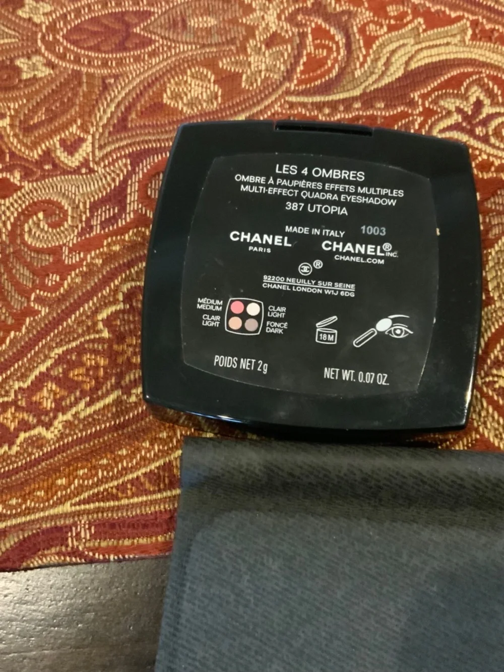 Chanel Les 4 ombres eyeshadow quad in utopia , Hard to find, used few times